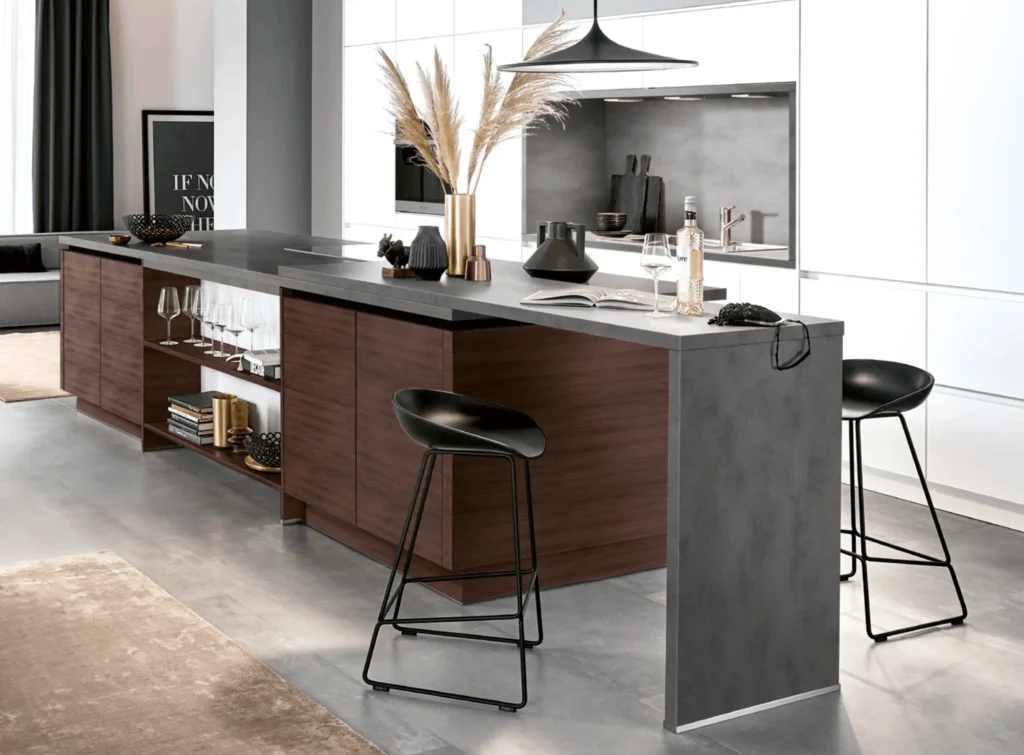 Îlot central de cuisine décoré, réalisation Laure Cuisines et Meubles en Haute-Saône